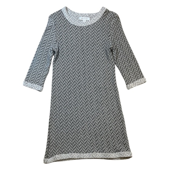 Amour Vert Dresses & Skirts - Amour Vert Herringbone Mini Sweater Dress Black Cream Small Like New 3/4 Sleeve